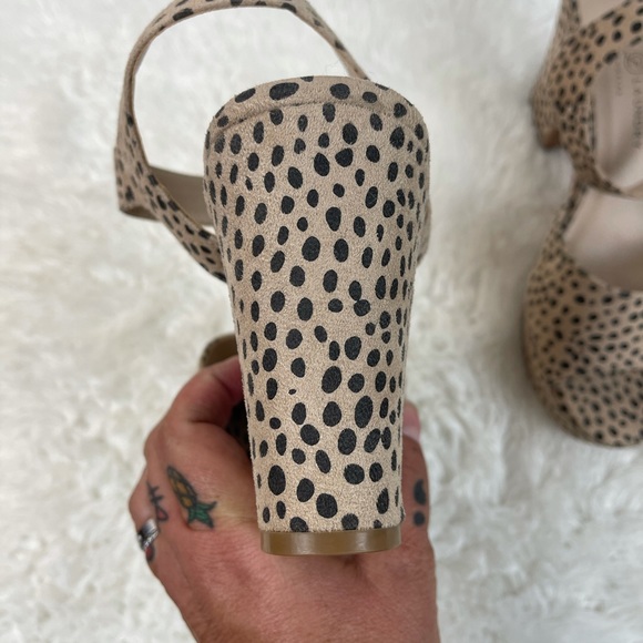 Chinese Laundry Cheetah Print Platform Sandal 10 NWOB - Picture 5 of 10